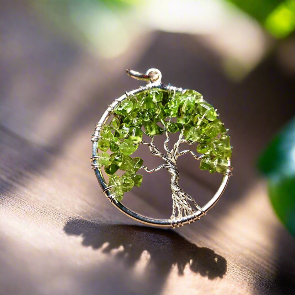 Pendentif "Renouveau" Arbre de vie Péridot