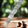 Bâton de massage torsadé Sélénite